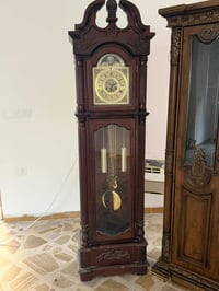 بيع مستعجل ساعه 100 الف قفل عنواني بغداد المنصور  07703219654