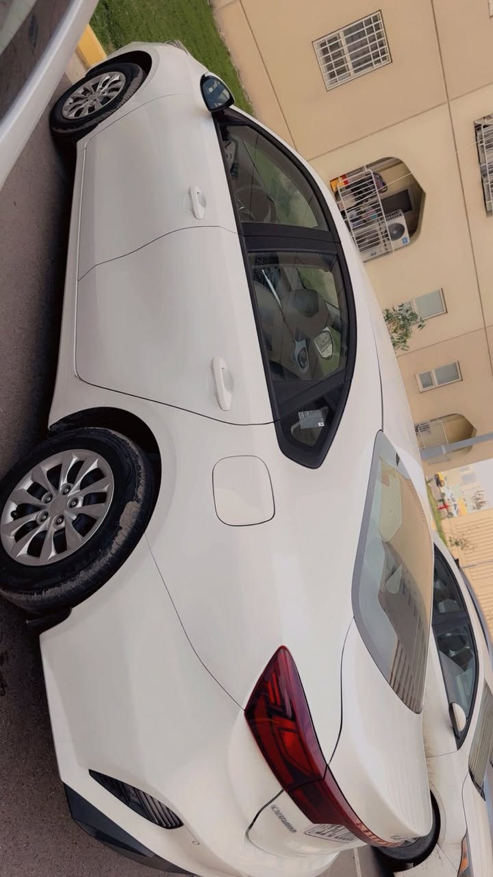 سيراتو ٢٤ كفاله عامه ماشيه ٤٢ داخل لونين محرك ٢٠٠٠ رقم دولي بغداد اتصال ***********
