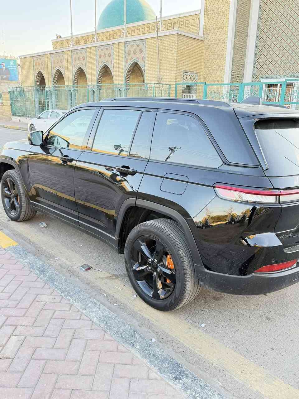 جيب لمتدد بلاص 
مديل ٢٠٢٤ 
مواصفات ليميتد  
سياره مغلف (ppf) ضمان ١٠ سنوات 

كشنات جلد
كشنات ميموري (خزن)
كشنات تدفئة
كشنات تبريد
بردات (مظلات)
كاميرا 360 درجة
رادارات 360 درجة
تبريد مركزي
تشغيل عن بعد
فور ويل درايف
صندوق جك
مراية كاميرا
وایرلێس چارچ 

ميزات و مواصفات اكثر 

سيارة ماشيه 8000  
سيارة ما بيه اي نواقص 

السعر: 330 $ وبيه مجال 
***********
