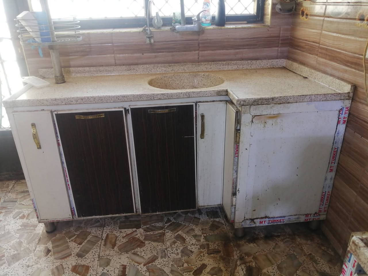 للبيع كلمن وسعره ***********
