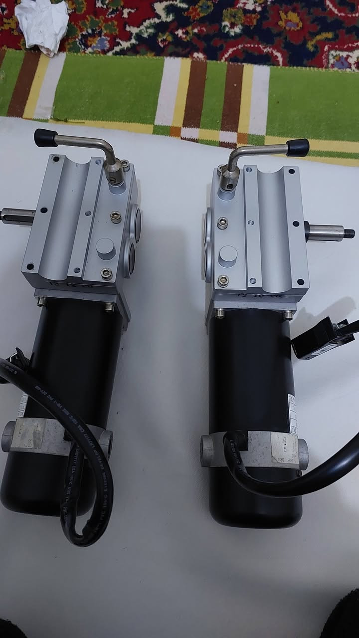 السلام عليكم
1)جوستك تركي أصلي باب أول مستعمل قليل جدآ أخو الجديد 
2)ماطورات تركية باب اول أصلية مستعملات قليل بعدهن جدد.
(يوجد توصيل كافة المحافظات )لمزيد من التفاصيل الأتصال بالرقم *********** واتساب أو مراسله الصفحة
