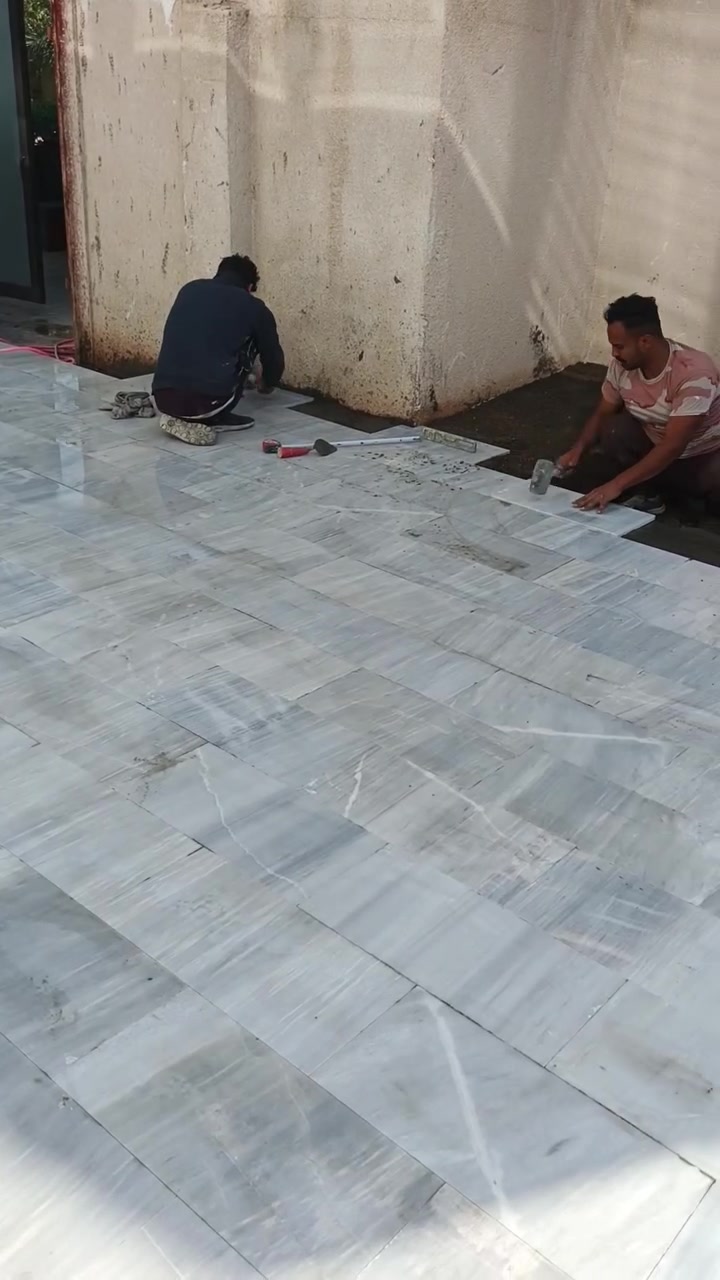 سلام عليكم خلفة مرمر /بورسلين /سيراميك/الواح بورسلين60×120كاشي باي مكان/ رقم هاتف/***********
