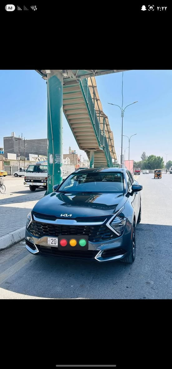 سلام عليكم 
سبورتج 2025 وارد امريكي 

الضرر چاملغ وبنيد مصبوغات (ضرر أمريكا )

واهنا بل عراق بيها باردات بل قبق مال جنطه أقل من شبر 

والباب الخلفي الأيمن شبر 

السياره نص فول 

بصمه 

رادار 

حساسات خلفيه 

كشنات جلد

لون رصاصي 

 كشنات كهرباء 

تحديدي مسار 

رقم السياره ديالي 

ايرباك درگه 

السياره كلشي مابيها نقص 

السعر 200$ او بيها مجل للشراي 

مكان السياره بغداد 

رقم الهاتف *********** واتساب
