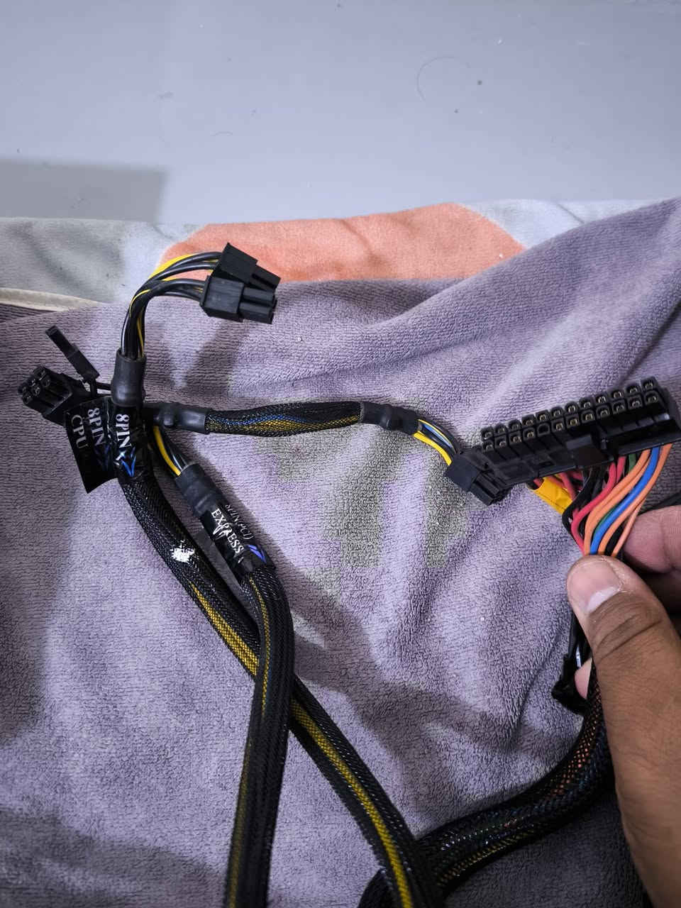 السلام عليكم
باور سبلاي
850W
ماركة Zalman
80 Plus 
Silver
وايراتة كاملة
السعر 80
يوجد توصيل لجميع المحافظات ب5


**إذا كنت صاحب هذا الإعلان وتريد حذفه لأي سبب، رجاءا أرسل رسالة إلى الدعم الفني**