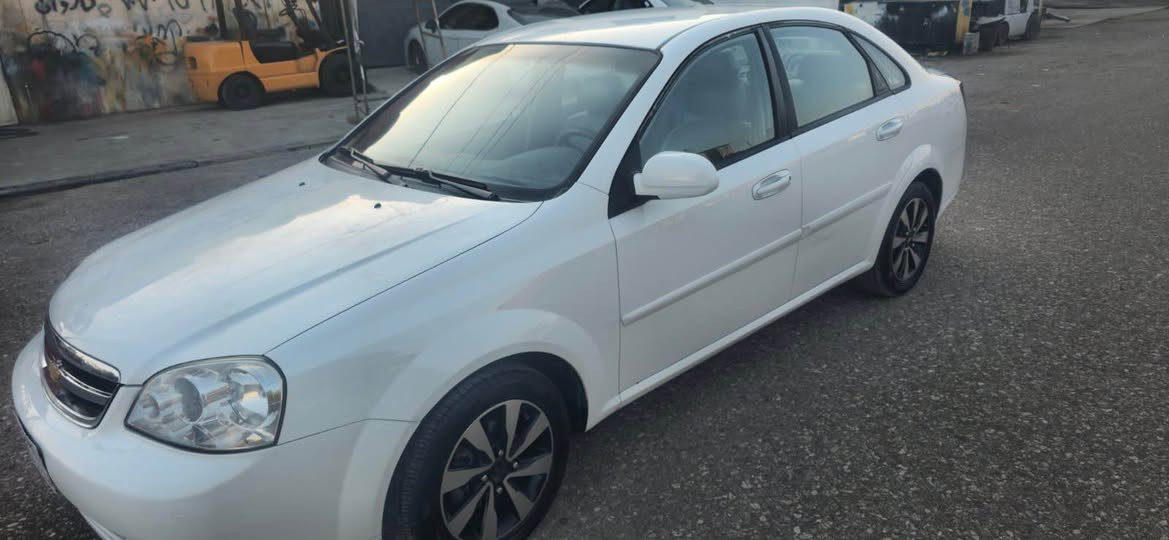 ئۆپترا مۆدێل ٢٠١٢
تۆماتیک شاشە ئایپاد 
گێڕ و مەکینە و کارەبایی و تەبریت سارد و گەرم بە شەرت
زەڕبەو لێدراوی نیە
٢ پارچە بۆیاخی هەیە
چوار تایەو ویلی لۆکی لە ژێرە
ڕەقەم ئەڵمانی سەنەوی اسڵی بەشەرتی حاسیبەو ئەوەلیات و ماڵی مەدەنی
نوقسانی تیا نیە کامل جاهیزە 

٥٦ گەڵاو مەعامەلەیە برایانە
موشتەری نیت ڕەحمەتت لێبێ سەرمان مەئێشێنە
کەلار
*********** 

ئادمین 🌸 كالار, السليمانية
