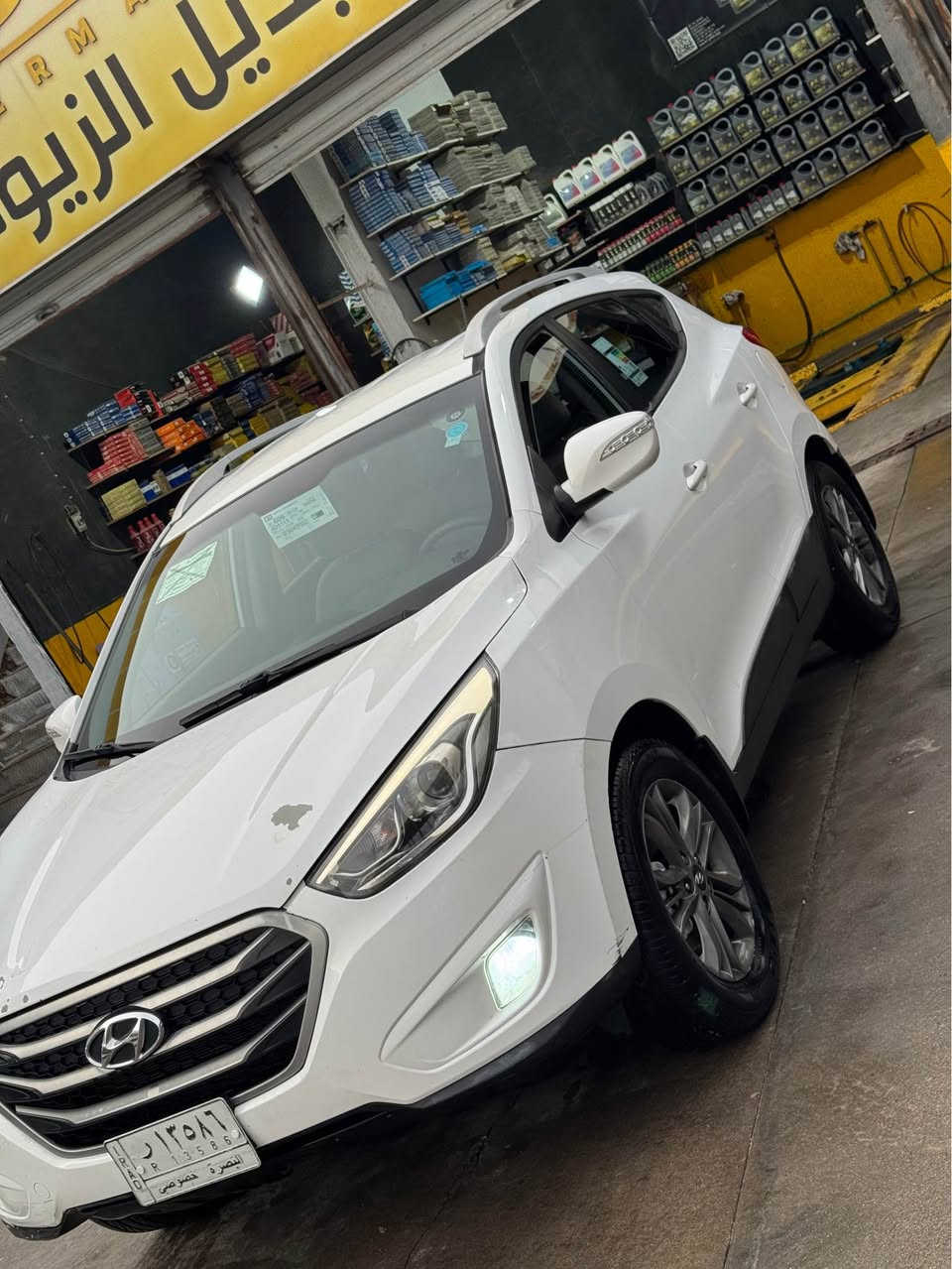 يا الله سلام عليكم توسان خليجي مديل 2014 رقم بصره حره سنويه منتهيه حجم محرك 2000 دوش بيها صبغ طرف قماره اثر خياس والباقي كفاله عامه محرك بي اول تشغيله بي صوت رواجز محرك ما مفتوح الاستفسار *********** سعر 127 وبيها مجال السراي عنوان بصره ابو الخصيب البصرة, العراق
