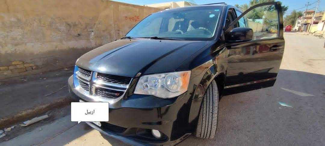 السلام عليكم دوج كرفان 2019 فئة se
حادث خفيف صبغ شبر في تكمة الصدر فقط الباقي كفاله عامه كلين السياره ماشيه 43 مكينه 3600  ثلاث قطع تبريد 7راكب سياحي كراسي بلع ابواب ميكانيك شاشه كامره خلفيه لايت شمسي زنون نضام ايكو رقم اربيل السعر 185بيها مجال للاستفسار الاتصال ***********  العنوان /الدوانيه قضاء الشاميه
