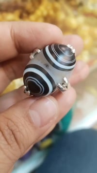 جزع أفريقي • نوادر الأرض