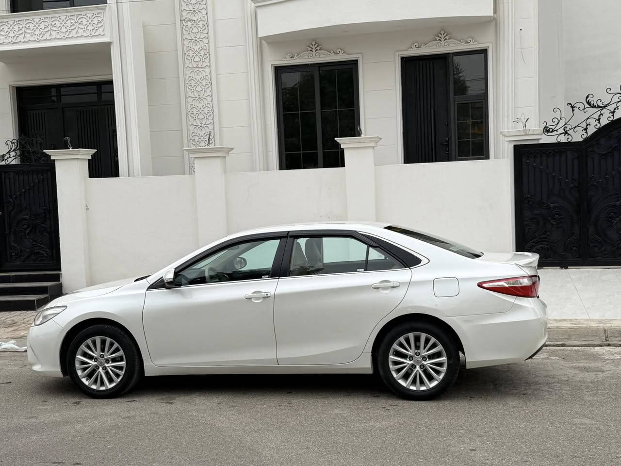 سيارة كامري وارد خليجي موديل 2016 
موصفات GL شرط كير محرك مامفتوحه صدر امامي خلفي جاهزها أربعه تايرات جددت ارقام وسنويه بااسمي جديد تحويل مباشر سونار مرفق مع صور سعر 179
***********
