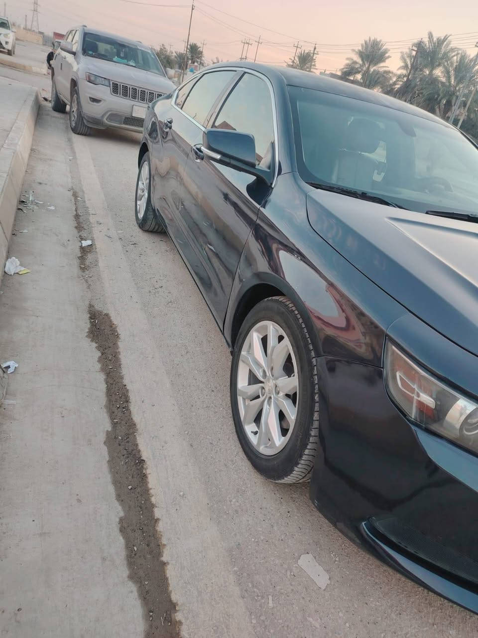 السلام عليكم امبالا 2017  مواصفات LT محرك 3600مواصفاتهة معروفة قطعتين تبريد كشن جلد وكهرباء اشاير بالمرايات ويل 18تايرات جديده  كشافات نهارية شاشة قاصة كامرة وبقيت المواصفات رقم بغداد شرط التحويل  مكان السيارة ديالى بعقوبة السعر ٩٤
***********
