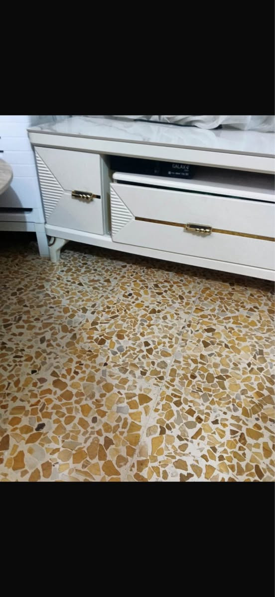 ميز بلازمه العرض متر ونص  ١٥٠ وبي مجال عمارة, ميسان


**إذا كنت صاحب هذا الإعلان وتريد حذفه لأي سبب، رجاءا أرسل رسالة إلى الدعم الفني**