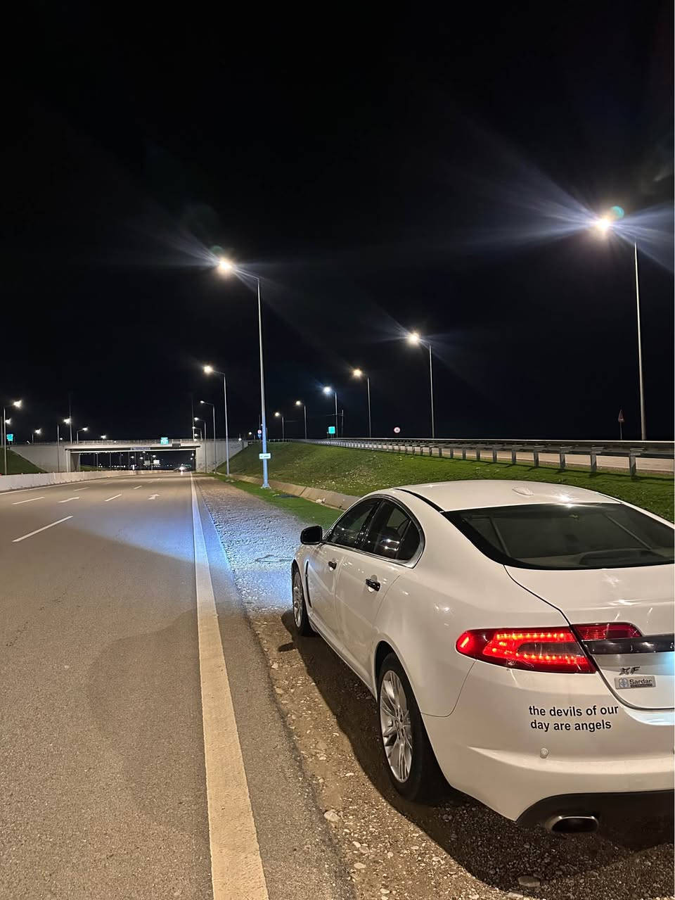 سەرەتا جوان بیخوێنەوە ئینجا نامە بنیرە جاگوار ٢٠١١ ٦پستن مبی سوپەر مەچینە حادی گیر مەچینە تەقەو رەقە تەبرید هەموو بەشەرت سەیارەکە بە ئەوەلیات دەفرۆشم بەشەرت کیشەی مەدەنی دزرای قەرداری هیچ مووشکیلەی تیدانیە بۆ فرۆشتنو گۆرینەوە نرخى ٨٠$مەحامەلە بۆ زانیاری زیاتر پەیوەندی بەو ژمارە تەلەفۆنە بکەن *********** أربيل, العراق
