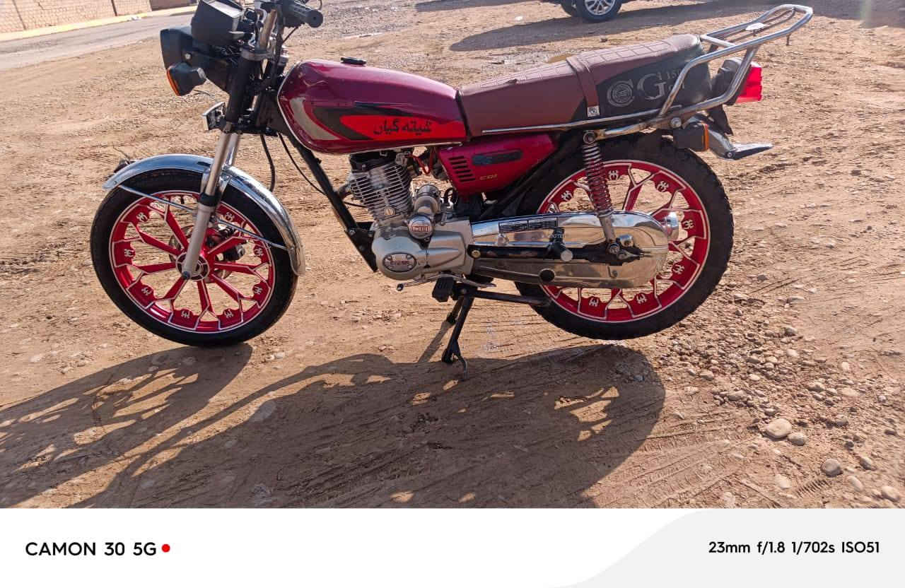 السلام عليكم موطور للبيع موديل 23 جديد محرك شرط لا صرف ولا بخار بس يعوزو ربط كهربائيات ضفيره جديده شديتلو باتري جديد السعر 400 وبي مجال للتصال ***********
