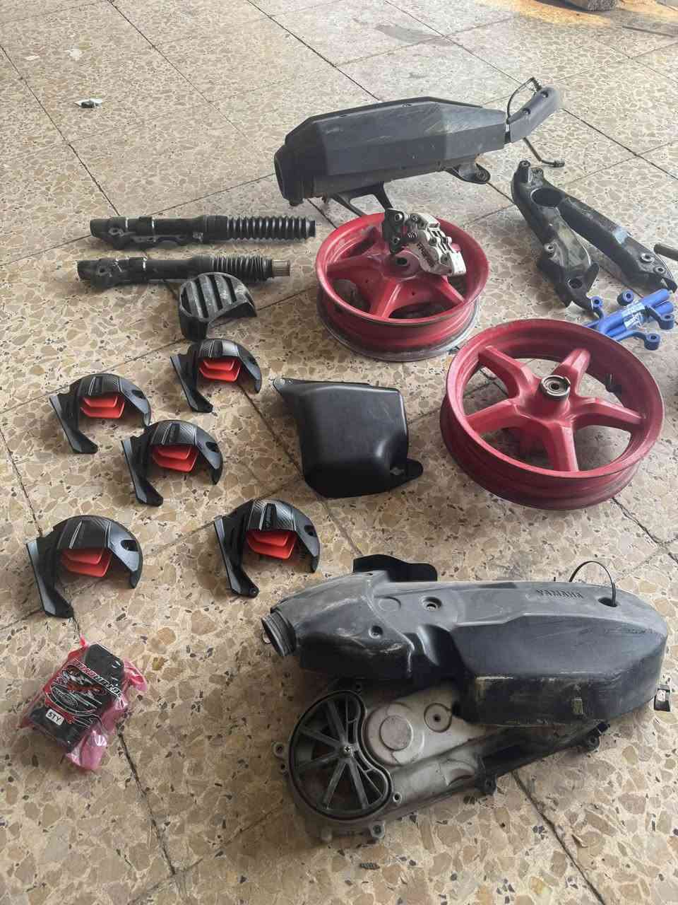 سلا عليكم شباب غراض سكنز جبلي تفصيخ متوفر بلادي وتزويد لستفسار ***********
