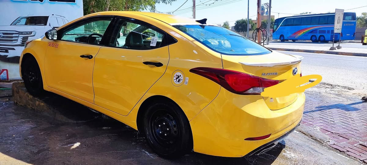 سلام عليكم النترا للبيع امريكي 14شكال 16 السعر 85وبيها مجال قليل مكان السياره نجف الاشرف/***********
