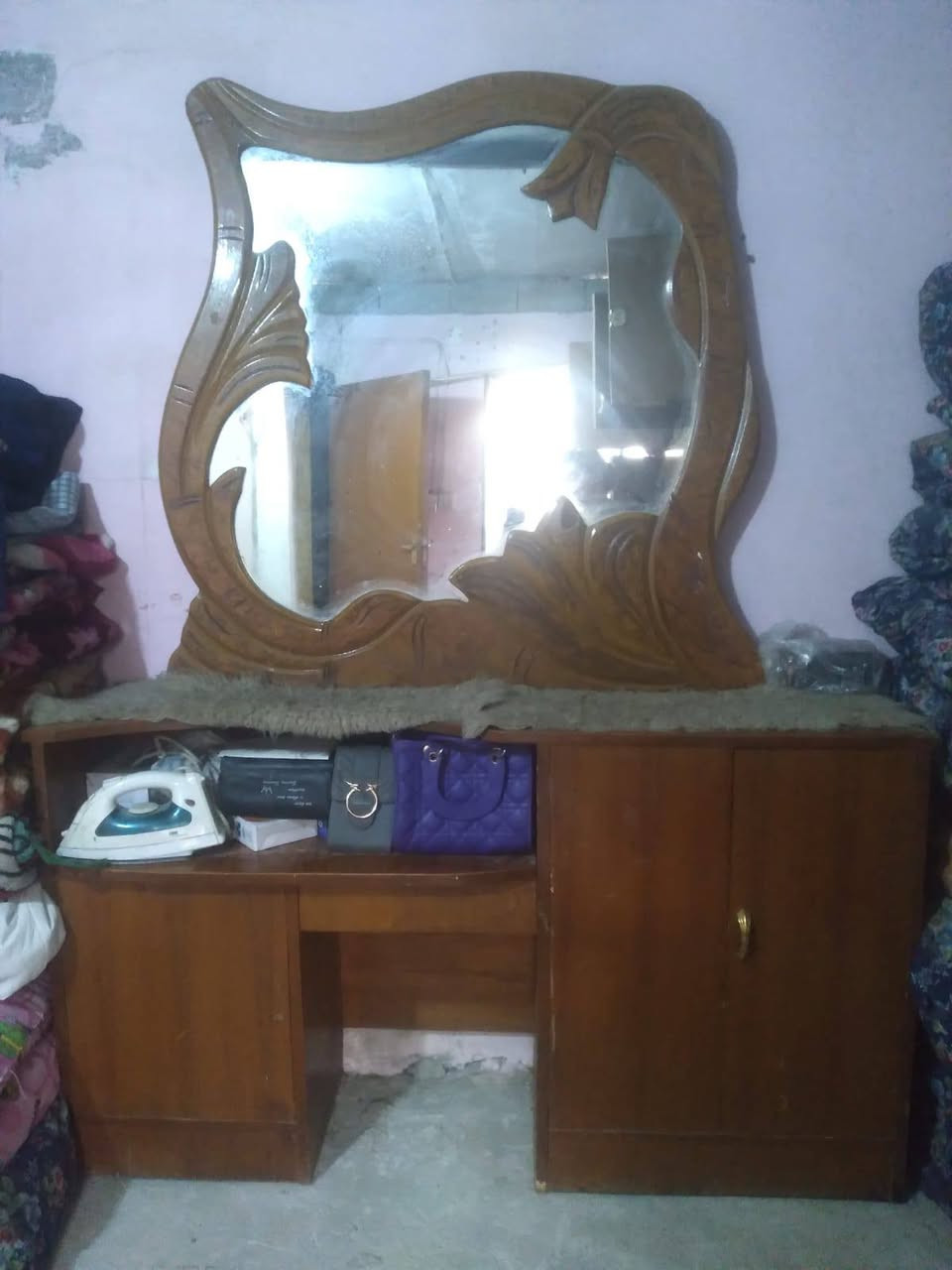 سلام عليكم غرفه للبيع 
لمكان جكوك لساتذه


**إذا كنت صاحب هذا الإعلان وتريد حذفه لأي سبب، رجاءا أرسل رسالة إلى الدعم الفني**