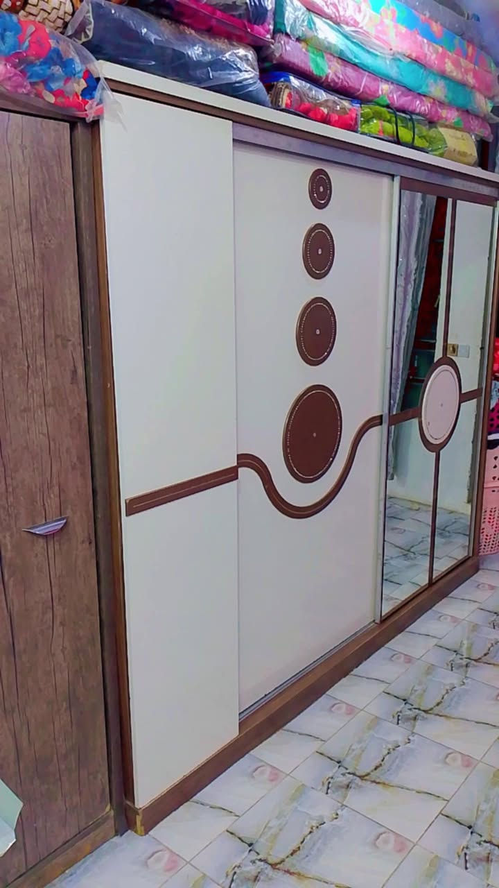 كنتور تركي ضخم قيم السعر وبلعافيه مع تخم صغير متحرك هم قيم السعر مكانهم بلديات مقابيل شارع المدارس


**إذا كنت صاحب هذا الإعلان وتريد حذفه لأي سبب، رجاءا أرسل رسالة إلى الدعم الفني**