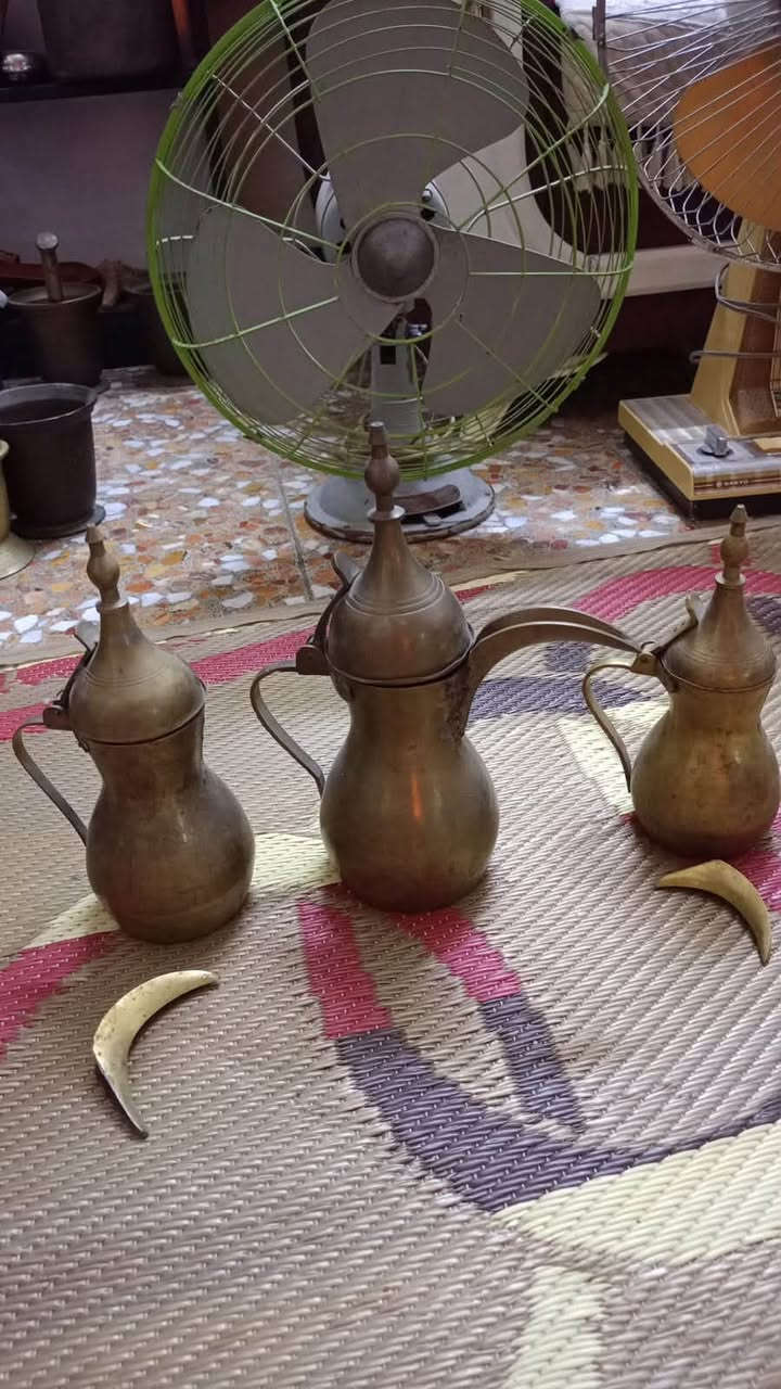 للبيع 3 دلات اضرار بصيطه موضحه بصور سعر الكل 90 الف
***********

