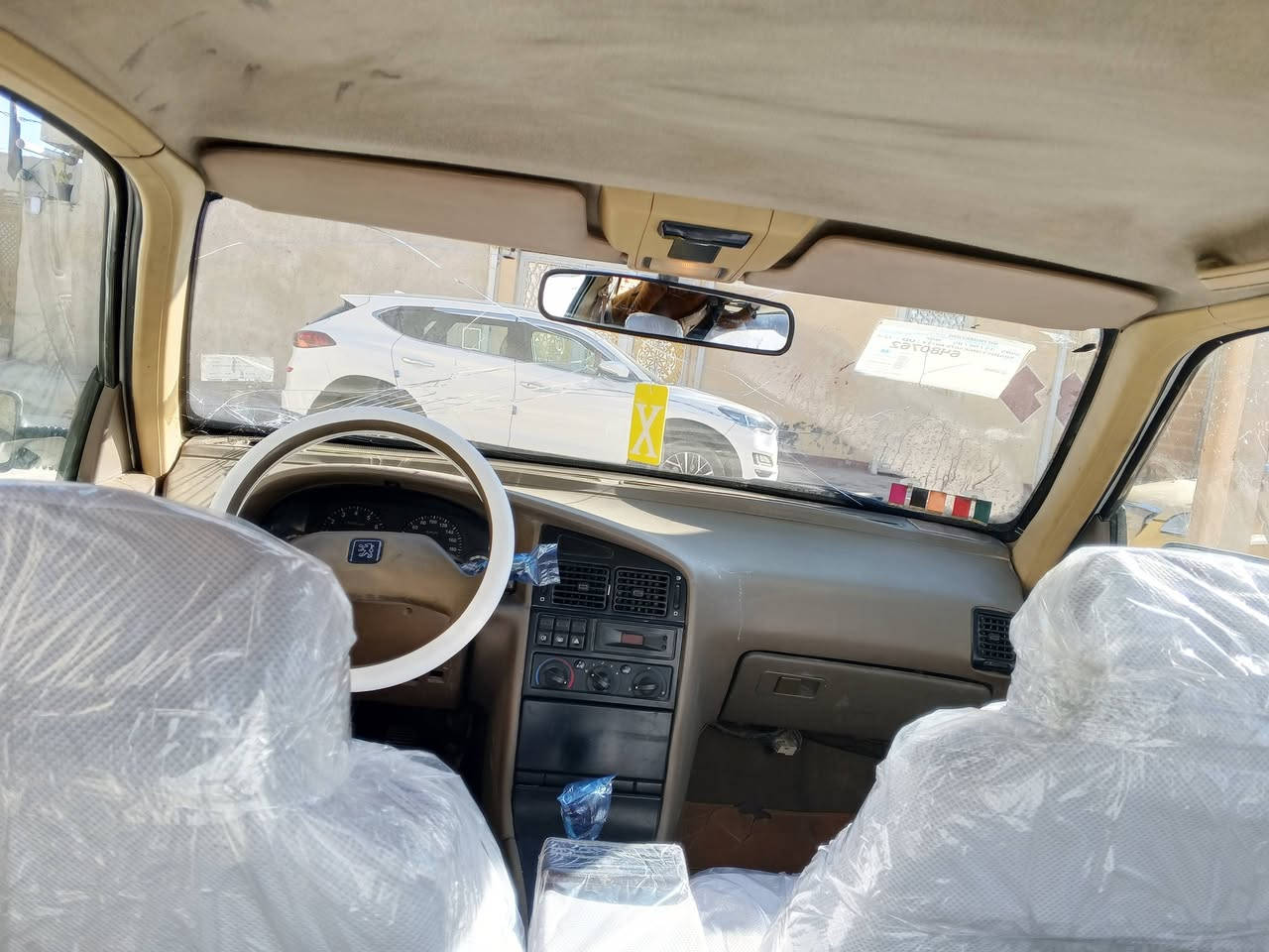 بيجو 405للبيع 209سياره كله جديد كير مكينه تخم تاير كله جديد السعر30وبيه مجال رقم كربله الماني وهذه رقمي***********
