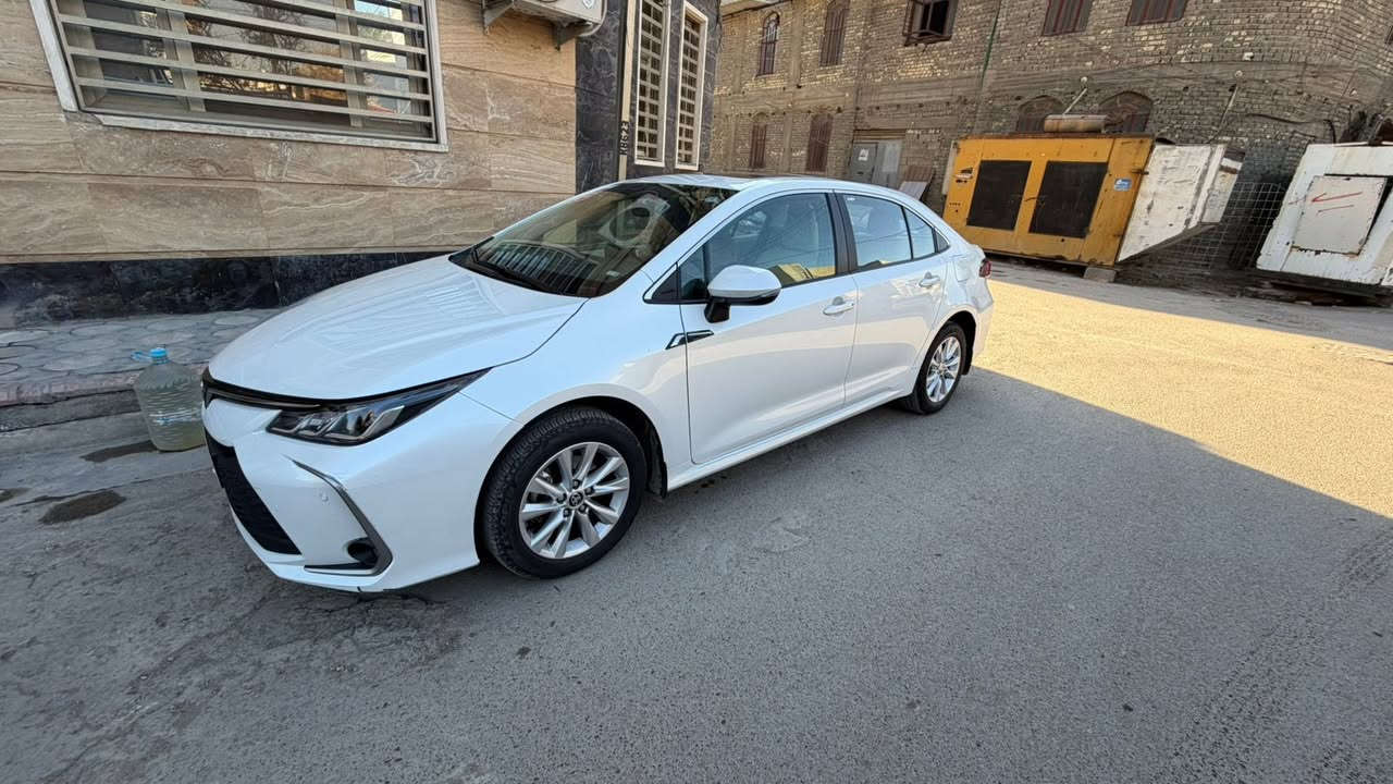 تويوتا كوريلا ساس ماشيه 15 الف فقط بحالة الزيرو مكفوله السياره مكانها بغداد سعرها 192 ورقه يعني تقريبا بل عراقي 27 مليون ونص بانزين فقط وكاله 
***********
