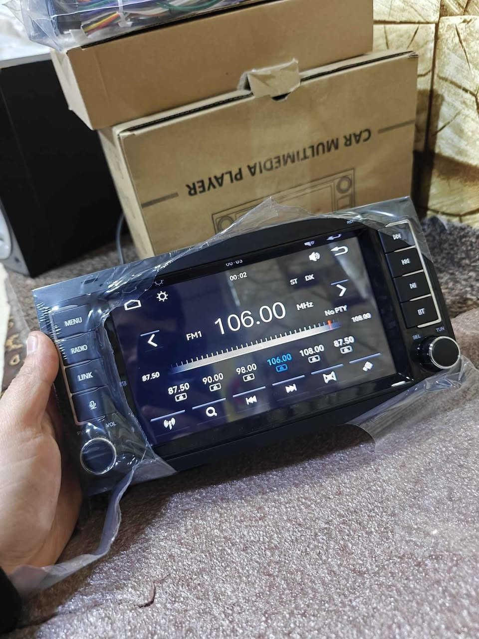 شاشەیەکی  لۆک ئەووپی  قیاسی درێژی 24 سانتیم   بەرزی 12 بۆ 13   ئەندرۆید ئۆتۆ و کارپلەیە  
نرخی 55 هەزار
*********** السليمانية, العراق
