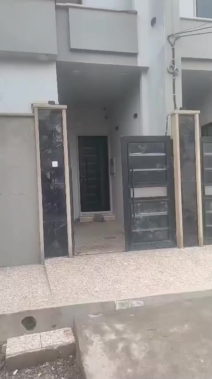 دار المساحة 100م فول مواصفات زيرو طابق ونص الموقع #حي سومر
#السعر 100
📱***********
📱***********
