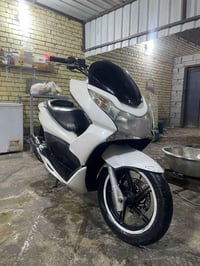 بيسي اكس • الجيل الاول • الشعب