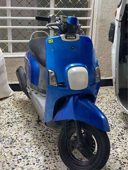 السلام عليكم دراجه بوليس نوزل للبيع 
دراجه نضيفه مكينتها ناعمه اي نقوص  مابيها دراجه كامله مكمله سلف اشاير كلوب ناصي هورن دراجه نضيفه 
سعر 700وبيها مجال 
عنواني بغداد
الاتصال على هذا الرقم ‭0771 326 3494‬ بغداد
