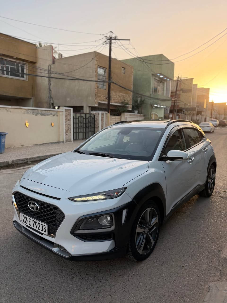 سلام عليكم
للبيع هونداي كونا 2020
وارد امريكي ضررها بدايه الجاملغ والبنيد ومبدل نفس اللون وصور الحعدث مرفقه مع الصور 
رقم ارييل جديد بأسمي
مواصفات 
فتحه
بصمه
بصمه ابواب
شاشه جبيره
رادر من كل الحوانب
داخل ابيض جلد ملكي
كشنات كهرباء 
واير ليس شحن
كشنات تبريد تدفئه
السياره فول مواصفات للاخير
واي نقص مابيها تخم تاير جديد مكينه وكير مكفولات
السعر 138 ورقه وبيها مجال بسيط
العنوان بغداد الصليخ
الرقم *********** بغداد, العراق
