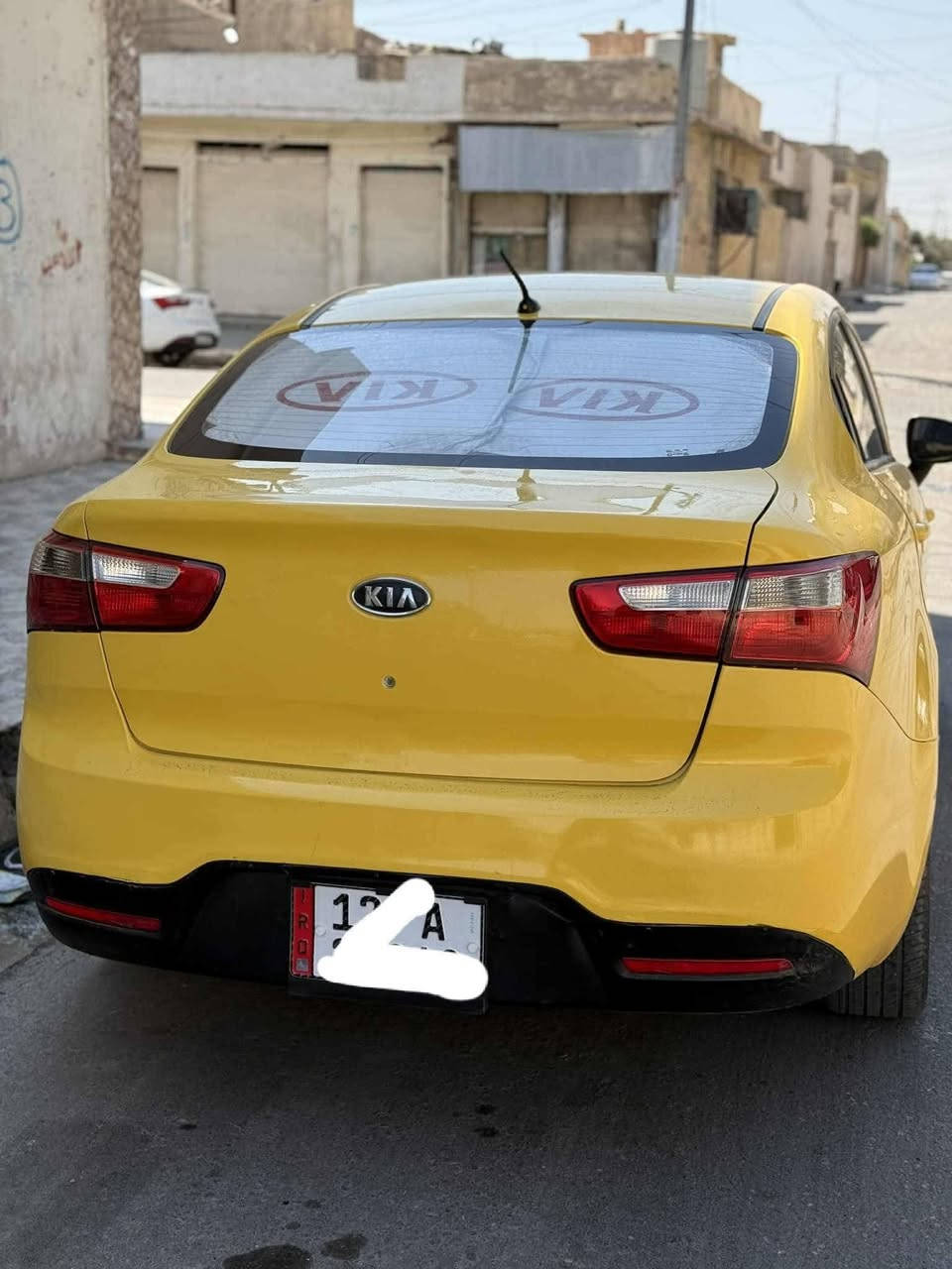 كيا ريو موديل 2012 گير ومحرك شرط طخم جديد گير عادي 6 والسيارة بدون ضرر السعر (85)$ وبيها مجالل
***********

***********
