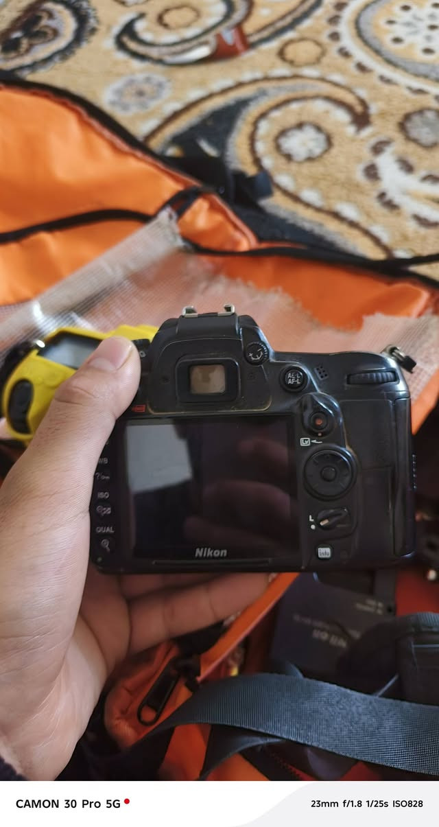 #للبيع نيكون 7000/7100
قيم واخذ


**إذا كنت صاحب هذا الإعلان وتريد حذفه لأي سبب، رجاءا أرسل رسالة إلى الدعم الفني**