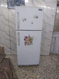 ثلاجه كبيره كلش للبيع تجميد فول السعر 150نضافه 100/100  الرقم 07783430...