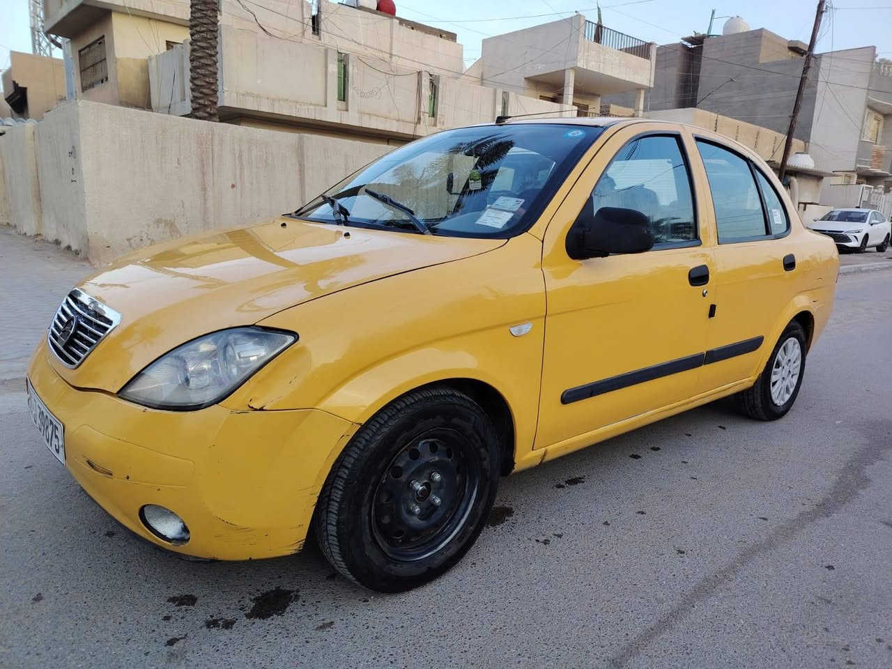 سياره طيبه موديل 2015 مكفوله كفاله عامه من (الصبغ و المكينه و الكير و الشواصي ) المكان بغداد/الامين الثانيه للستفسار الاتصال ***********
