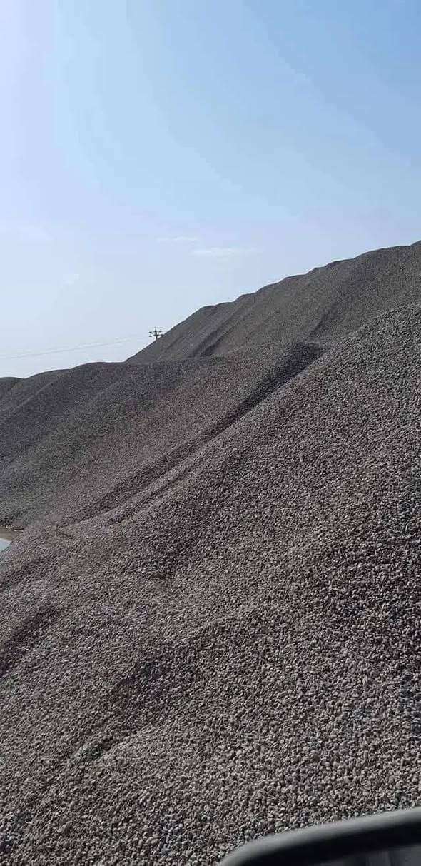 يوجد لدينا حصو جلات درجه اولى مغسول نضيف مال صب يتوفر عقرب توصيل نواحي ميسان خادمكم الحاج ابو عباس هاذه رقمي *********** وشغنه بيه تفاق مصداقيه
