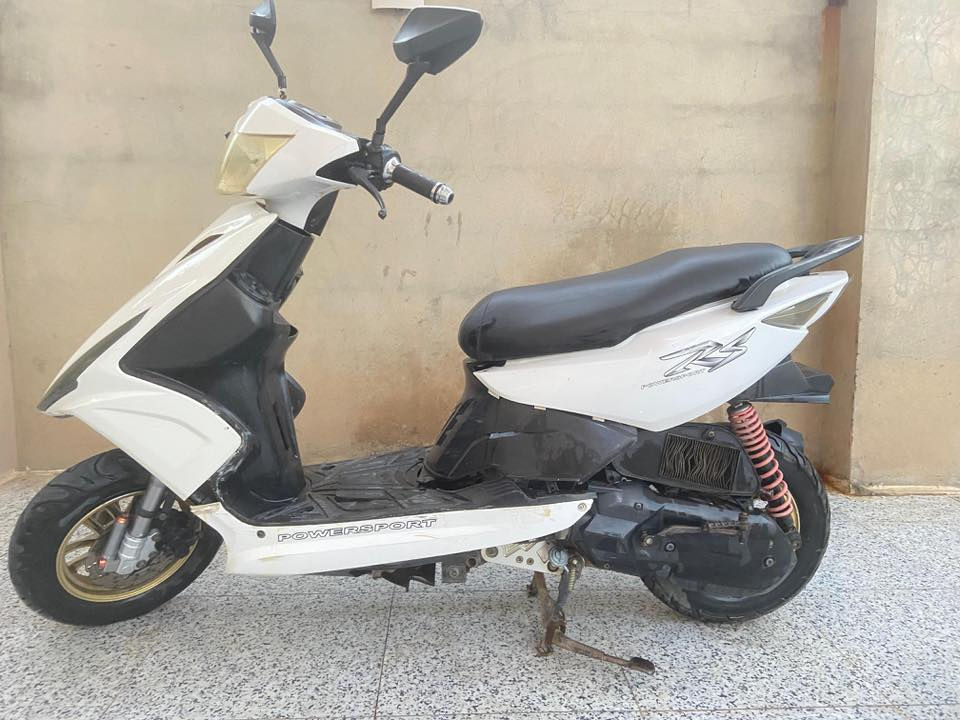 السلام عليكم 🌹
دراجة ماكس مضلع صيني 🏍️
موديل 2020 ✨

✅ فاكيوم جديد
✅ باتري جديد 🔋
✅ سلف رياضي جديد
✅ صوندات البانزين جديدة
✅ فلتر بانزين جديد
✅ بلك كهرباء جديد ⚡
✅ الأشاير واللايتات كلهن شغالات 💡

الدراجة شبه كاملة، بس ناقصهة كابريتر 🔧
وتجي تفحص براحتك 👍

📍المكان: الخالص
📲 متواجد عالواتساب فقط

رقمي: ***********

💵 السعر: 150.
