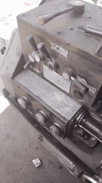 تورنه ثلث ارباع برغالي سعرهه مليونين مكانهه كركوك حي صناعه ماناقصهه شي 
***********
