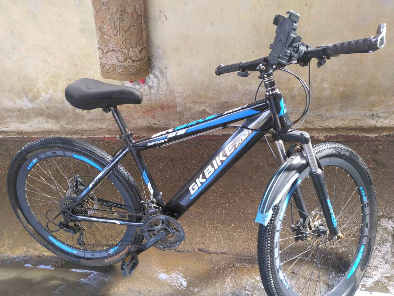 بايسكل رياضي للبيع
بايسكل كامل وياه ستاند تلفون نقصة بس يدة مال عكرب 
اللبرك يفحط بل مكان السعر 100الف وبيه مجال
مكاني الدورة هور رجب 
الرقم ***********
