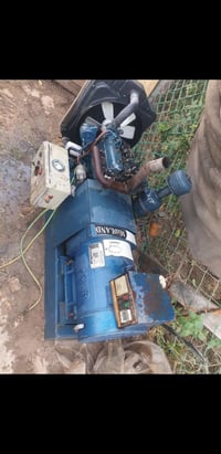 للبيع مولد كابوته نظيف جدا ٧ كي في ٣ بستم للاستفسار الاتصال ٠٧٧١٣١٢١٨٣...