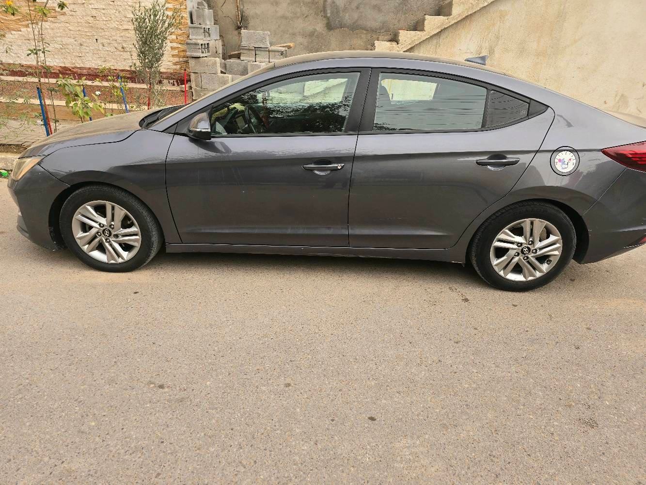 النترا 2019 وارد امريكى سياره رقم بصره حرا محرك 200c دوش محرك كير كفاله حداديه بالجيس كهربائات كلهه شغاله طخم تا اليوم شاده اخوان السياره مال جناى ما تصرف عليهه ربع كامله من كلشى  شرط التحويل ثاني يوم ضربتهه بس بنيد مبدل سعره127وبيهه مجال  للاستفسار اكثر اتصل ع رقم***********