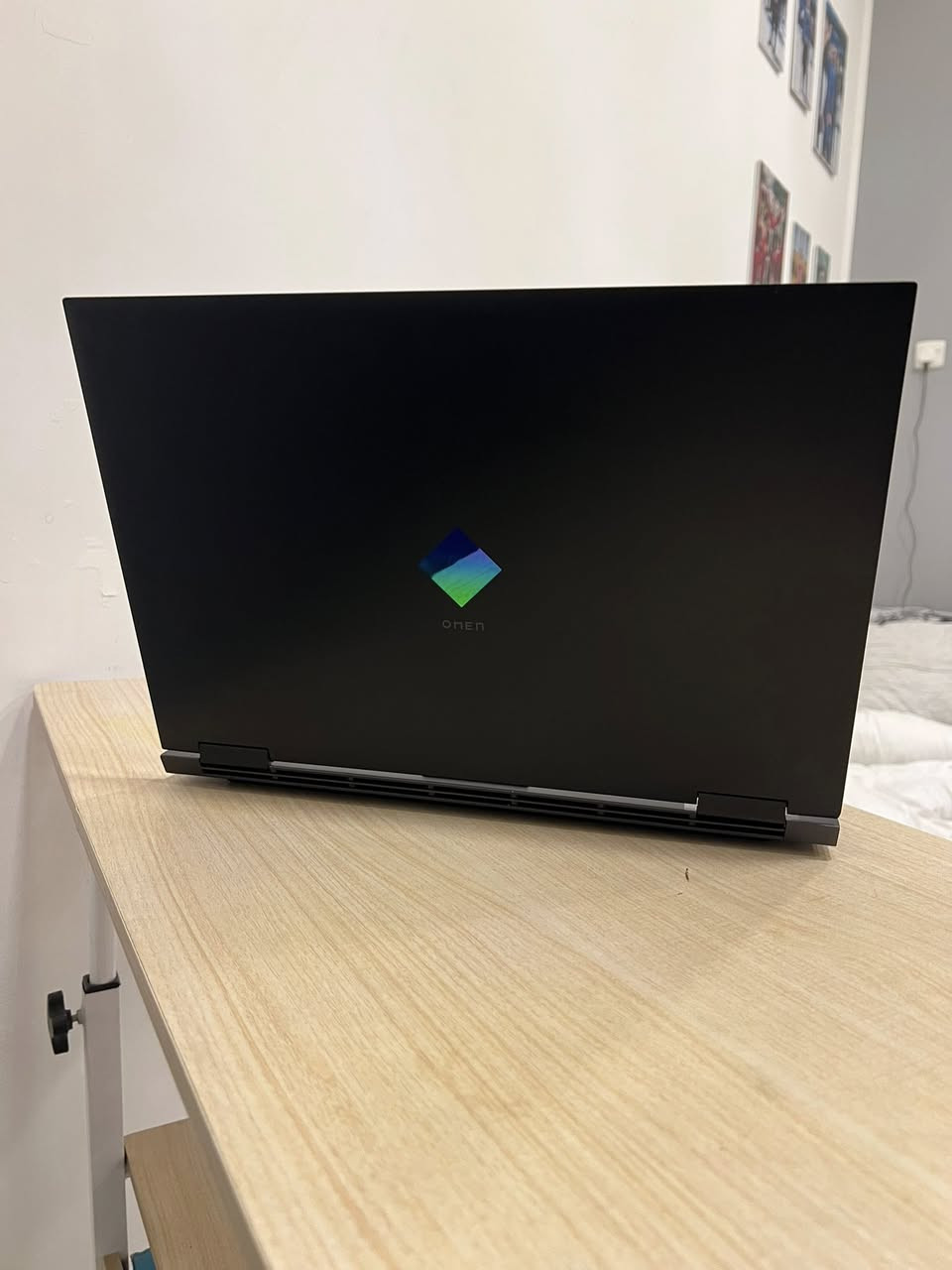 السلام عليكم 
لابتوب hp omen للبيع
كارت شاشة 3060
تفاصيل حاسبة والمواصفات بالصور
نظيفة كلش واستعمال كلش قليل ✅
السعر مليون و 300

مكاني بغداد حي الجامعة 
تواصل ***********
