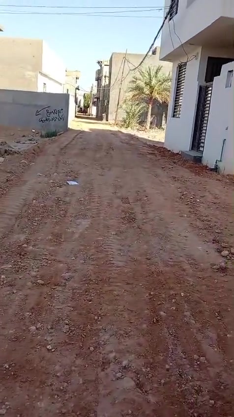 السلام عليكم معرضتكم دار للبيع محافظه كربلاء مقابيل حي العباس كيلو 12 شارع عين الجدد حي سنه 25 قرار محكمه ***********
