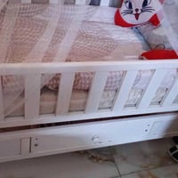 للبيع • غرفه اخشاب