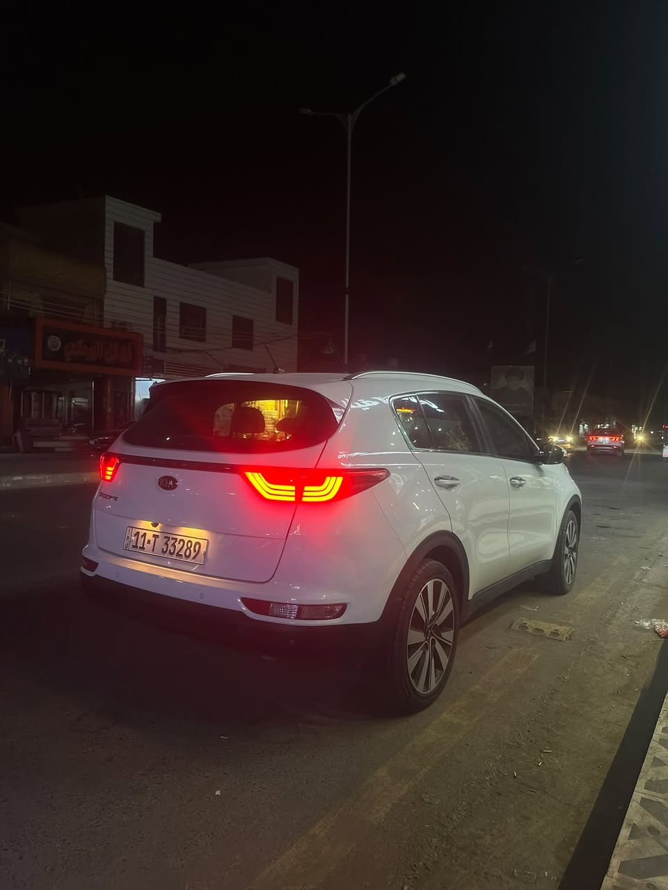 سبورتج ١٨ خليجي مكفولة رقم بغداد الجديد هزة جديدة سنوية ل٣٠ 
فول الفول ماعدة البنوراما 
بصمة بصمة ابواب ترحيب ذكي 
سايد بريك بصمة 
تحكمات ستيرن 
أنظمة قيادة 
حساس امامي خلفي
مانع نزلاق 
كشنات كهرباء 
داخل لونين وهواي مواصفات 
شاشة تاب أو المسجل القديمة موجودة وية السيارة 
جديدة كلش صدر حدادية تايرات 
السعر ١٨٠ وبيها مجال 
***********مكاني واسط الكوت
