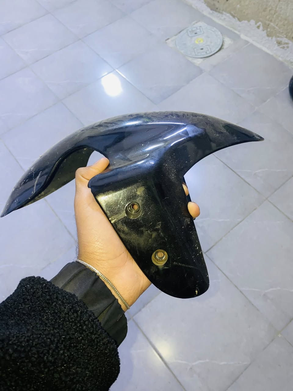 السلام عليكم غراض سكنس
صدر كامل هو والفج والقفايص و بيم

جاملغ رياضي يرهم شمعه 

قفايص شمعه 

ويل خلفي فحل ولد. نثيه 

فلتر شوته فحل ولد و نثيه 

تطواله فج بوش 

***********
