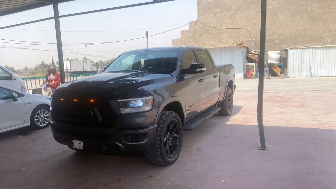 ارمي 1/1 فول موصفات
موديل 2022
رقم بغداد بسمي  
المحركV8. 5.7L
دفع رباعي 
سياره جكات بلادي  
تشغيل عند بعد
مقاعد تدفئه وتبريد 
باب صندوق كهربائي 
مقاعد جلد شاحن مًوبايل لاسلكي 
سياره فتحه بانورما 
هاند بريك كهربائي 
سياره ماشيه 70ميل
رقم تليفون ***********
مكان سياره بغداد الزعفرانية 
صوره حادث مرفق بل منشور
