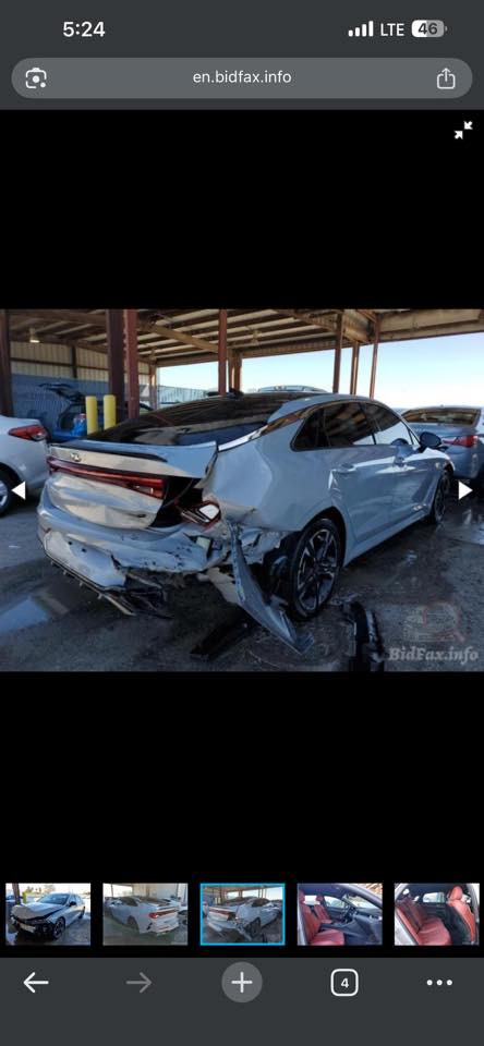 K5 موديل ٢١ ماشية حاليا 99 الف كيلو
لون اسمنتي جيتي لاين فول السيارة
بدون ايرباك
مكانها بغداد 
***********
مراوس او بيع
السعر 17800$
