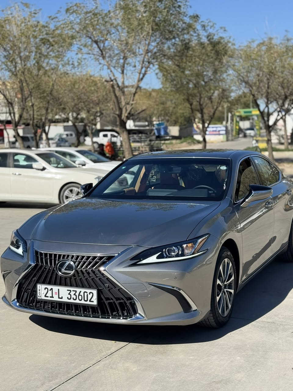 Lexus es 300H خلیجی ماشی ٤٠٠٠
***********
