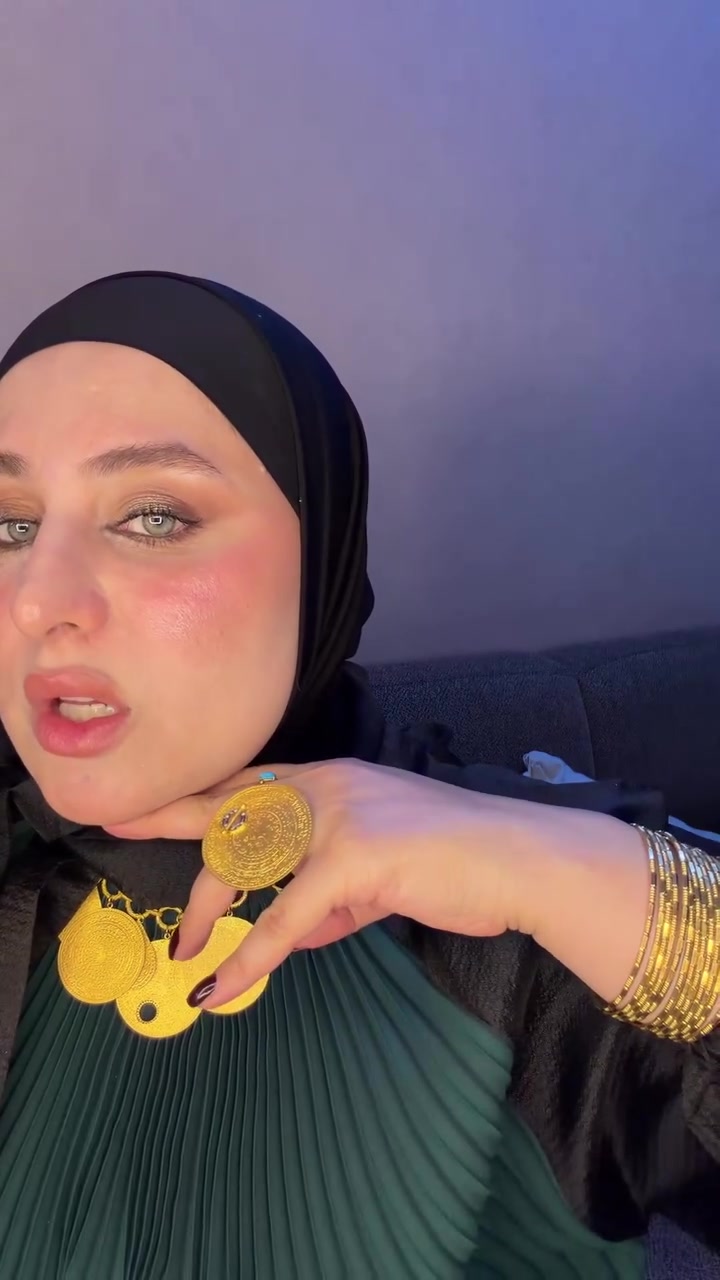 اضاءة للبشره والجسم مثل السلايم ما تنكسر وتعطي تأثير مثل الماي عالبشرة 🥺❤️

(كلو فلفت هايلايت) الاصدار الجديد من براند زهران
 الوان ساحرة تاخذ العقل الكولد روز  والوردي
السعر 25 بدل 35 عرض خاص


**إذا كنت صاحب هذا الإعلان وتريد حذفه لأي سبب، رجاءا أرسل رسالة إلى الدعم الفني**