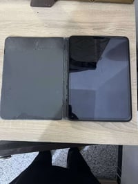 ايباد برو ١١ • نضيف • بابل