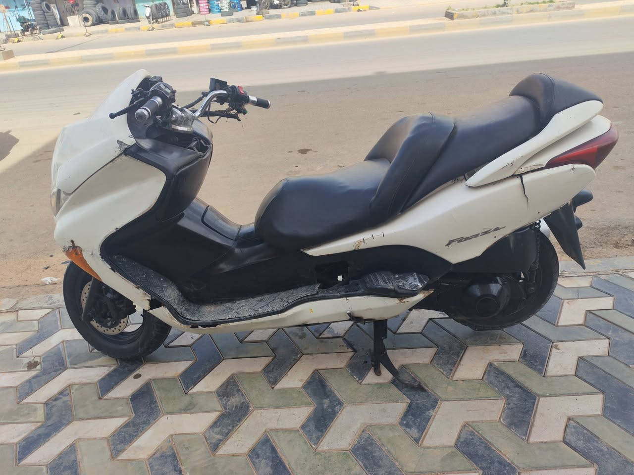 السلام عليكم
دراجه فورزه 08 دراجه جاهزه بيها تلحيضات قليله السعر 450


**إذا كنت صاحب هذا الإعلان وتريد حذفه لأي سبب، رجاءا أرسل رسالة إلى الدعم الفني**